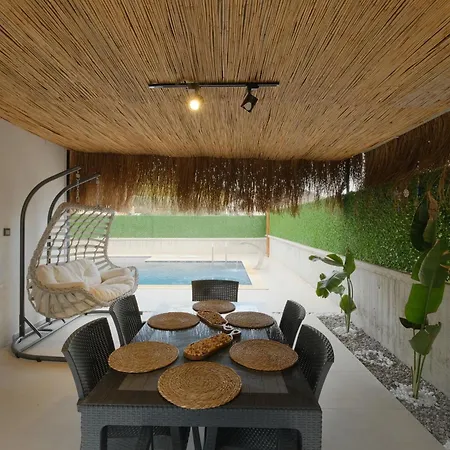 Suna Villa Karagedik